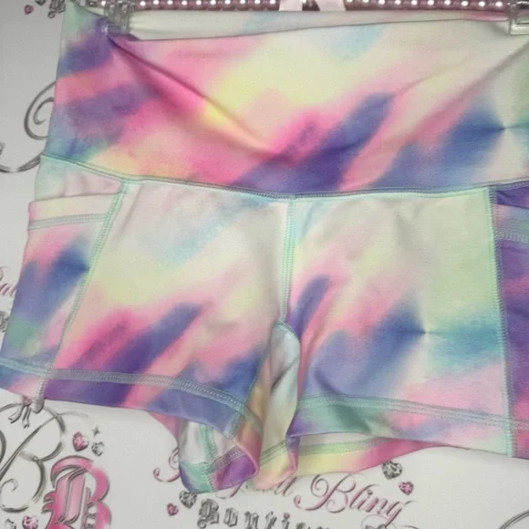Pop flex active shorts cotton candy tie dye 🍭 pockets on sides pastel rainbow 🌈 - Picture 8 of 8